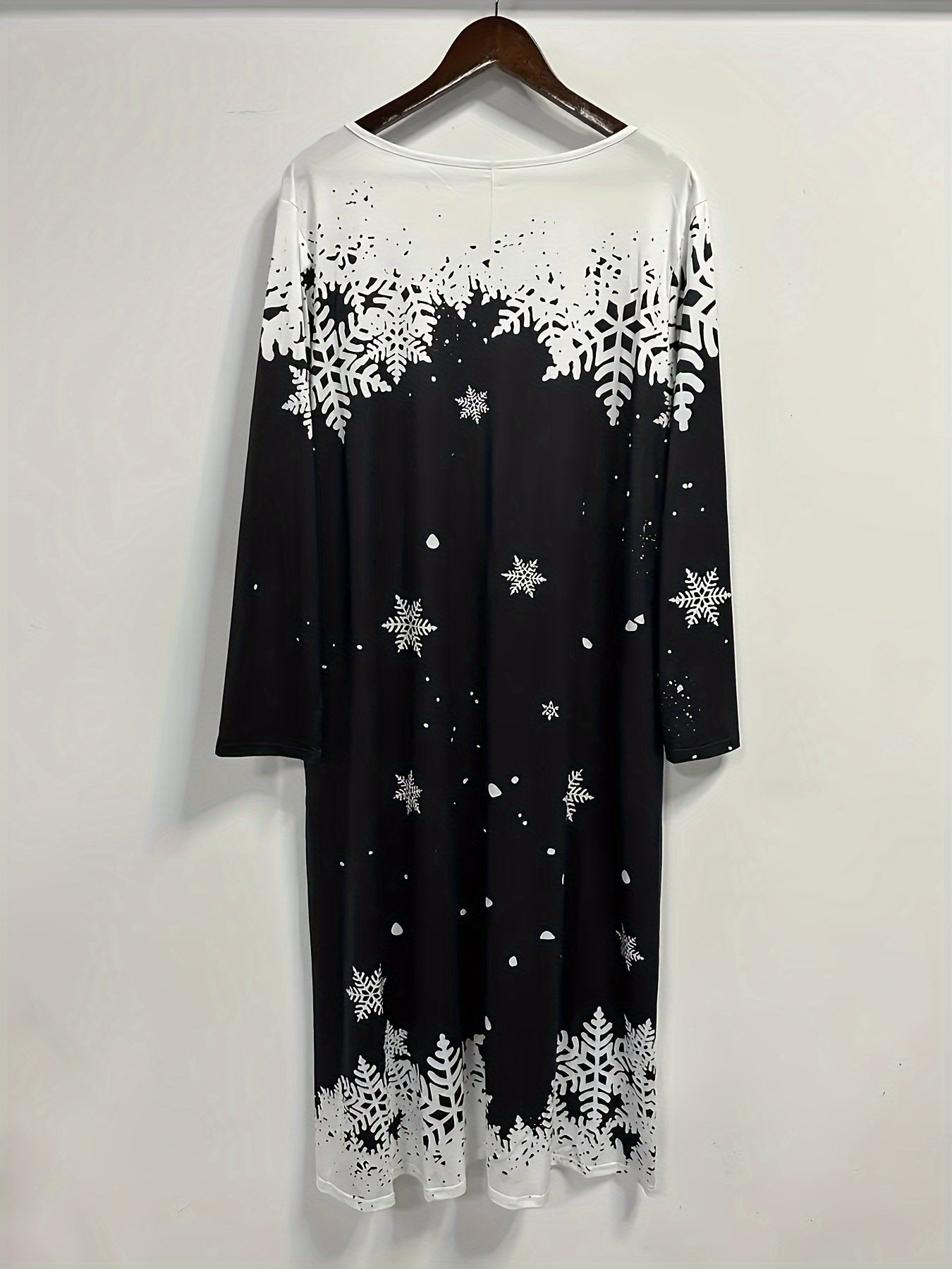 Plus Size Christmas Dress, Women's Plus Santa Claus & Slogan Print Long Sleeve Notched Neck Tee Dress