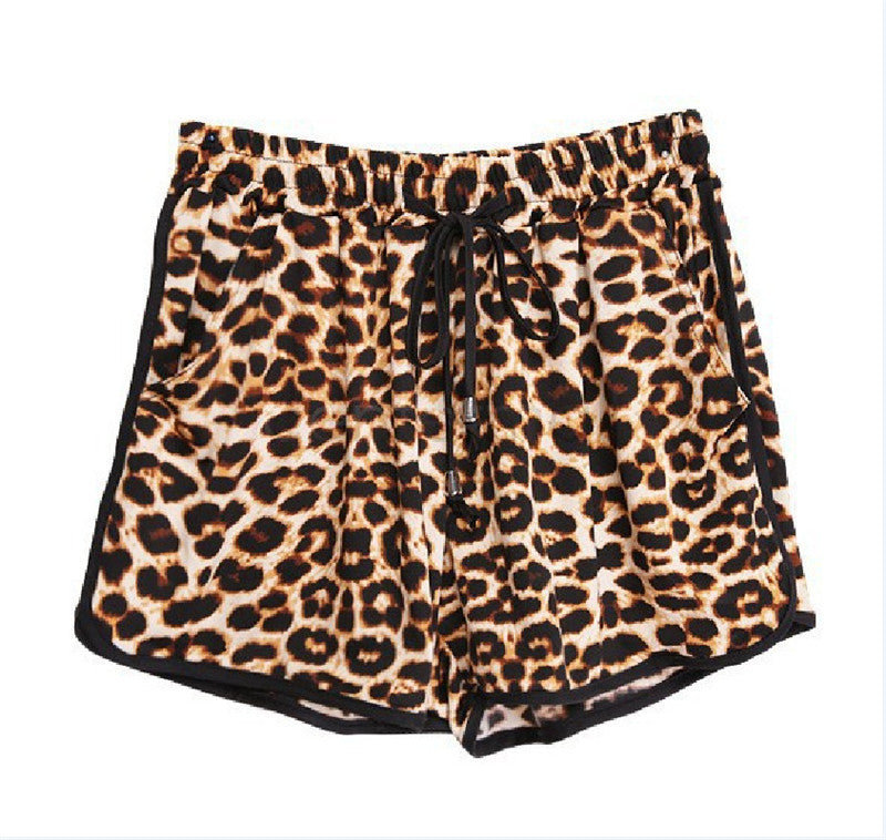 2020 foreign trade women's pants ebay AliExpress popular European and American beach pants leopard shorts loose large size pants