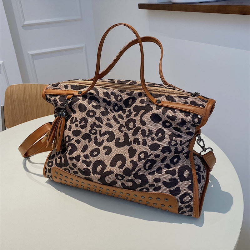 new fashion Korean version of the women's bag trend leopard print shoulder bag women's one piece generation hair
