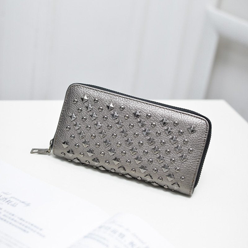 Wholesale 2022 Casual New PU Leather Solid Color Rivet Wallet Ladies Travel Multipurpose Clutch