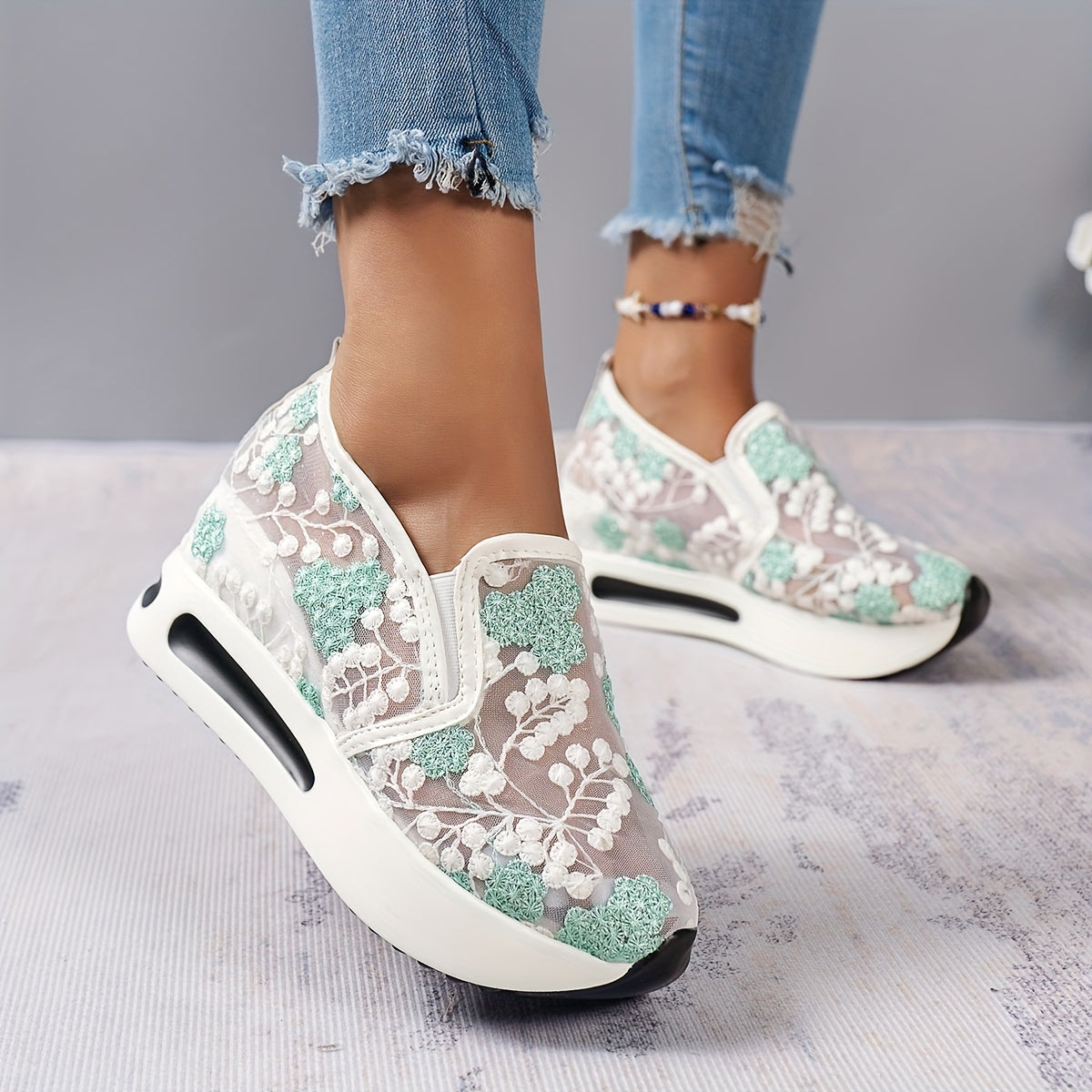 Women's Floral Lace Platform Shoes, Casual Height Increasing Slip On Shoes, Versatile Low Top Shoes