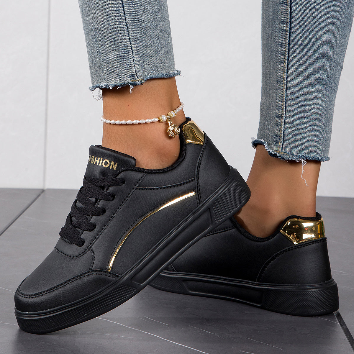 Women's Trendy Flat Sneakers, Casual Lace Up Outdoor Shoes, Comfortable Low Top Skate Shoes