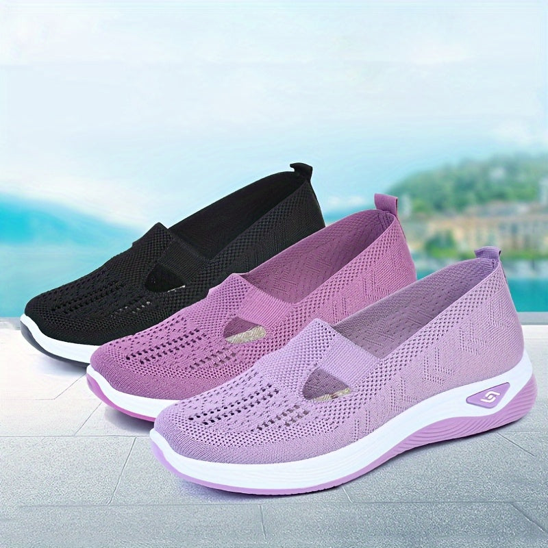 Breathable Old Beijing Cloth Shoes Women's Comfortable and Breathable Soft Sole Casual Women's Shoes Flat Bottom Hollow Mesh Face Mom's Shoes