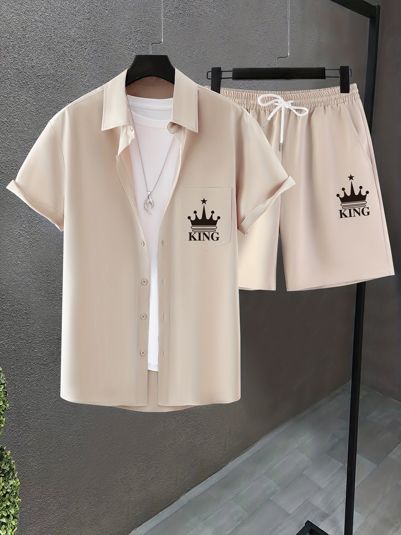 ''KING'' Crown Print Men's 2Pcs, Button Up Shirt And Drawstring Shorts Set For Summer