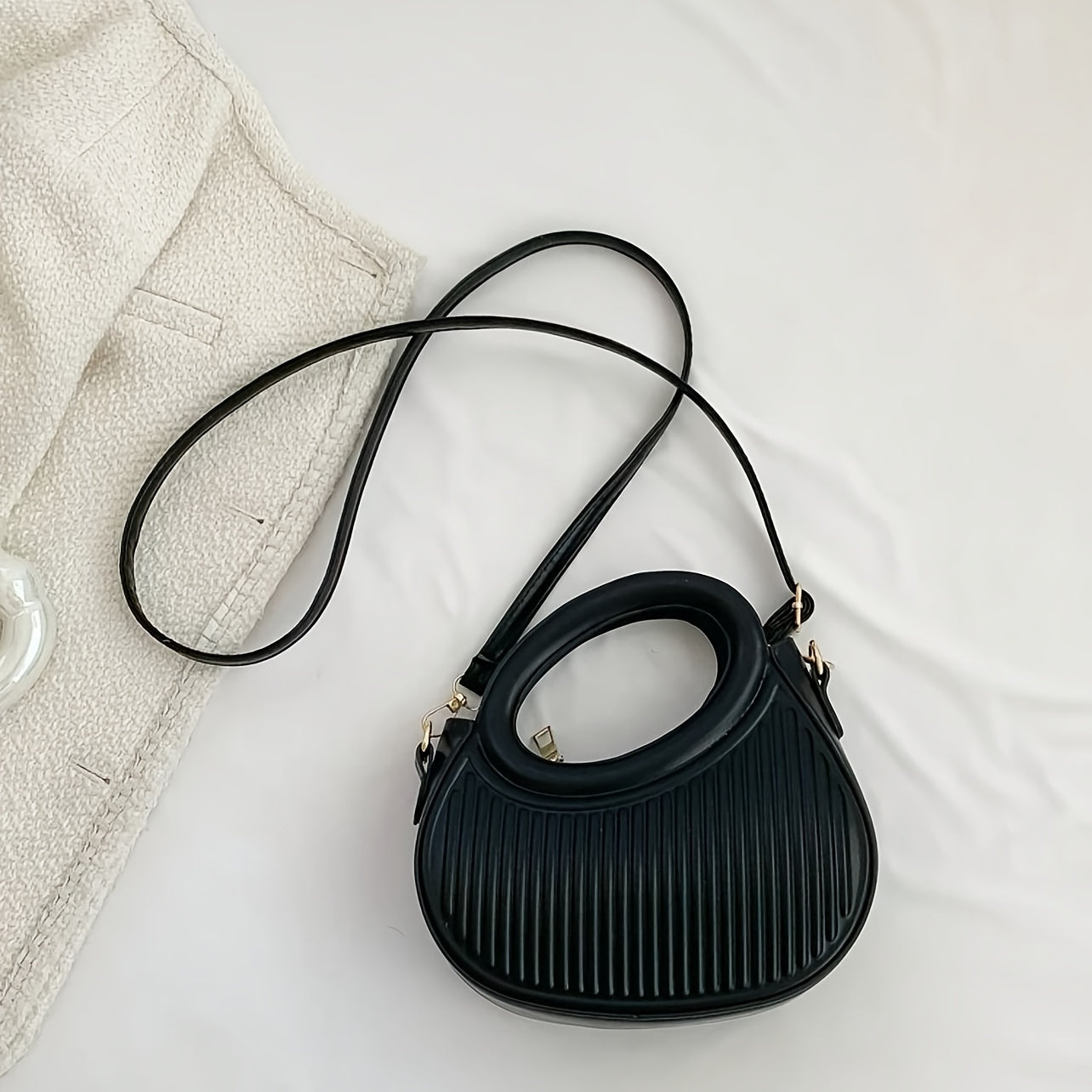 Fashion Striped Round Handbag, Niche Design Novelty Purse, Simple Mini Crossbody Bag For Women