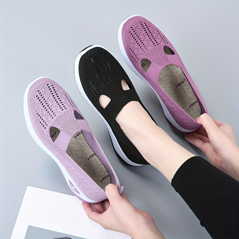 Breathable Old Beijing Cloth Shoes Women's Comfortable and Breathable Soft Sole Casual Women's Shoes Flat Bottom Hollow Mesh Face Mom's Shoes