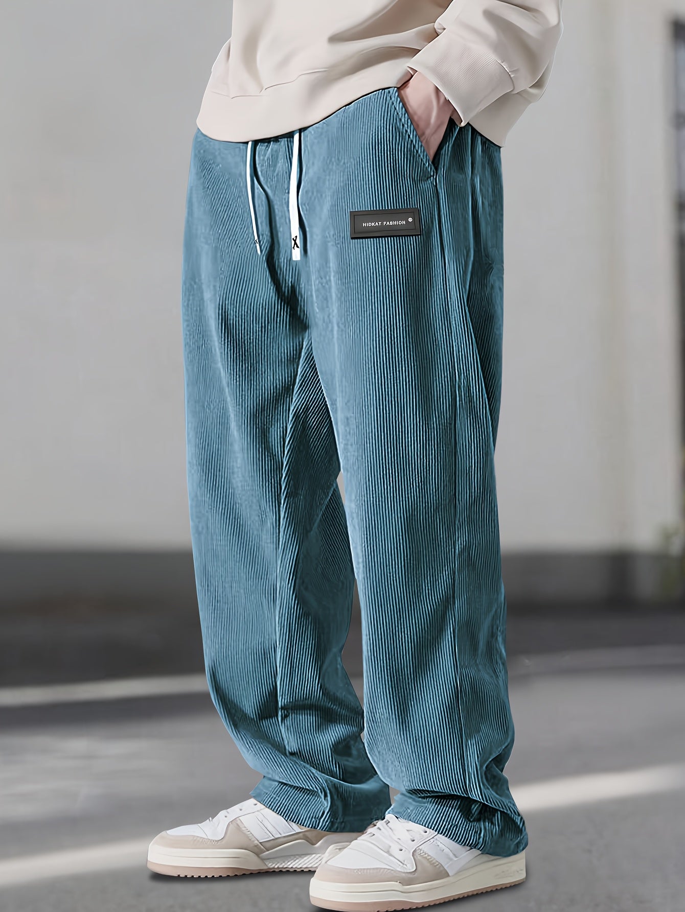 Pantaloni Uomo in Velluto a Coste HIDKAT, Colore Unico, Morbidi e Traspiranti, Vita con Coulisse e Vita Media, Lunghezza Regolare per un Look Casual Comodo Tutto l'Anno (Pantaloni Casual in Velluto a Coste)