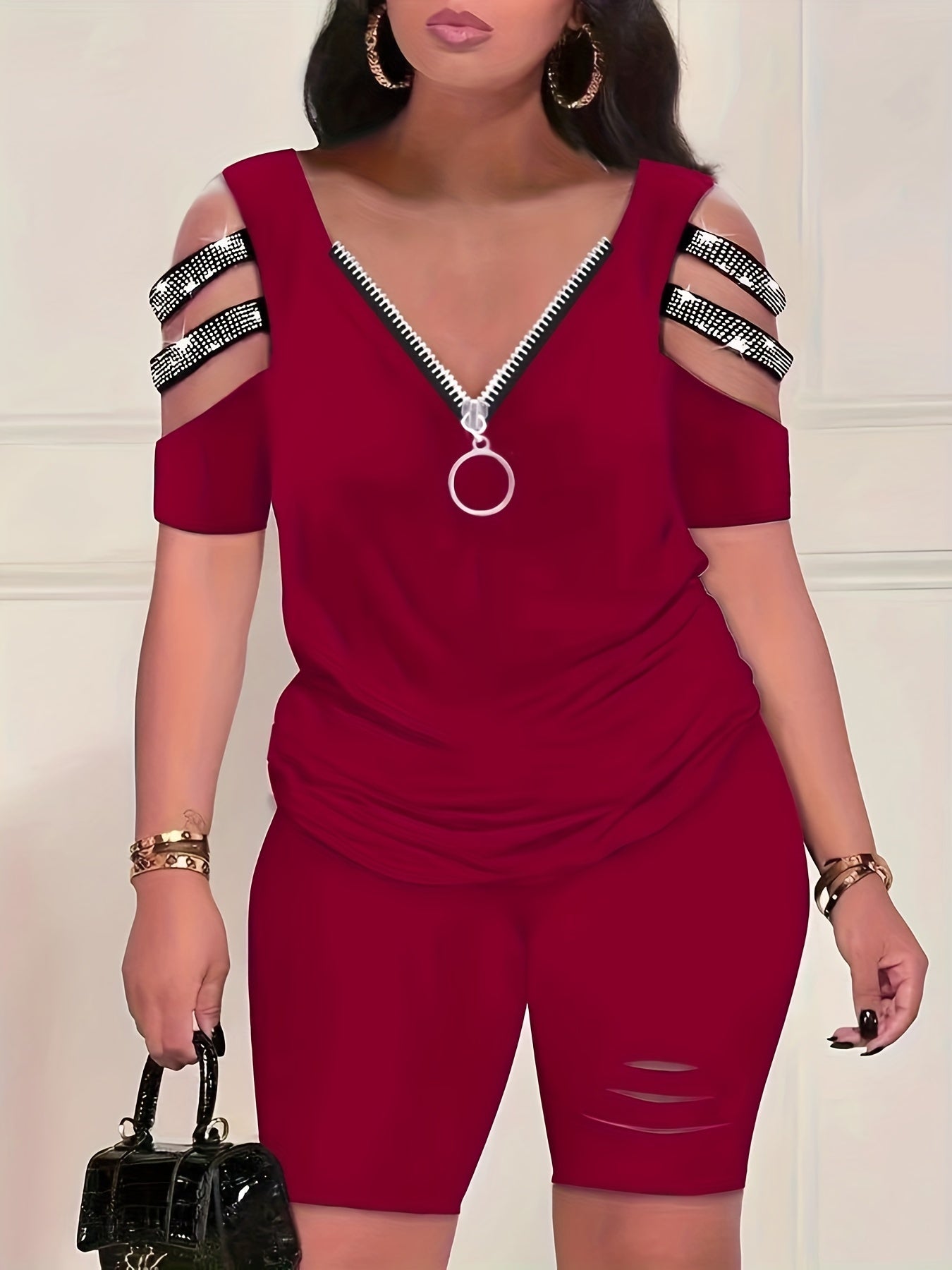 Plus Size Casual Outfits Two Piece Set, Women's Plus Solid Rhinestone Decor Cut Out Sleeve Zipper V Neck Top & Ripped Shorts Outfits 2 Piece Set