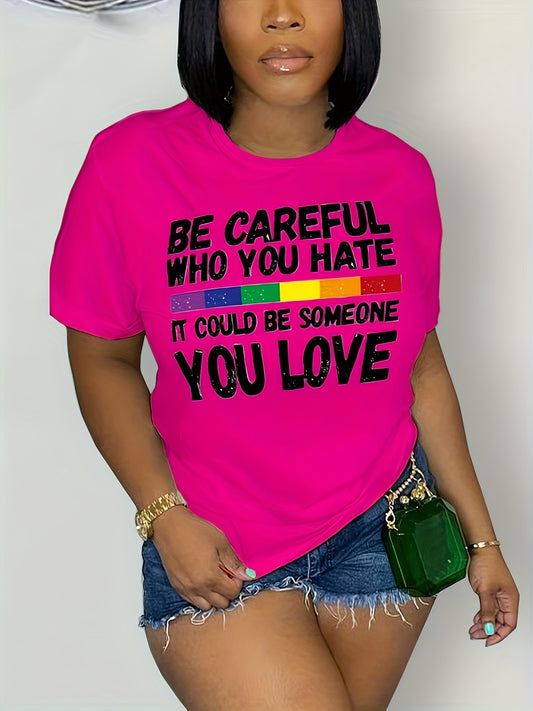 Plus Size Casual T-shirt, Maglietta Casual Taglia Grande, Stampa A Righe Color Arcobaleno E Slogan, Manica Corta, Girocollo, Alta Elasticità Per Donne Taglie Forti