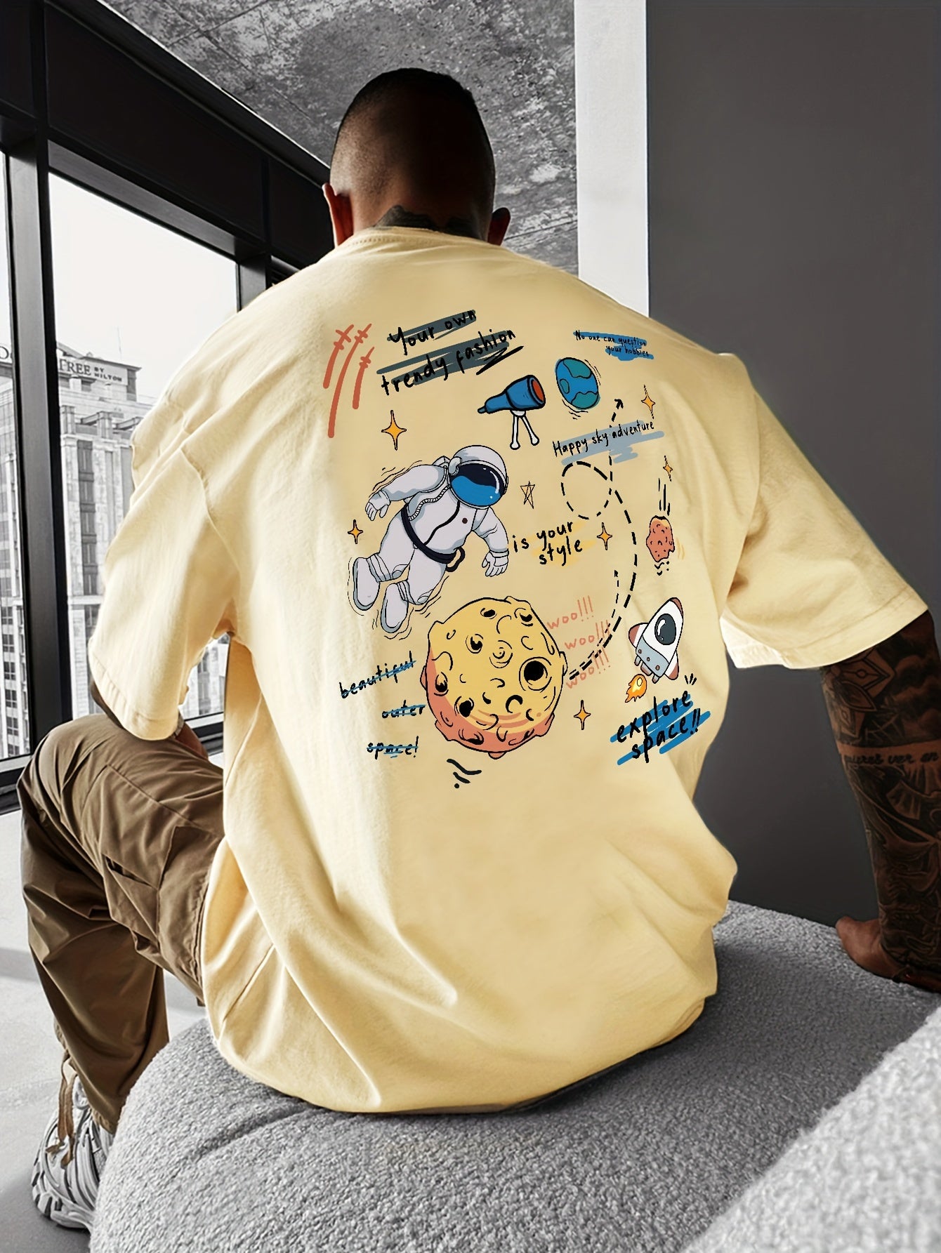 Cartoon Spaceman Print Men's Casual Short Sleeve Crew Neck T-shirt, Summer Outdoor