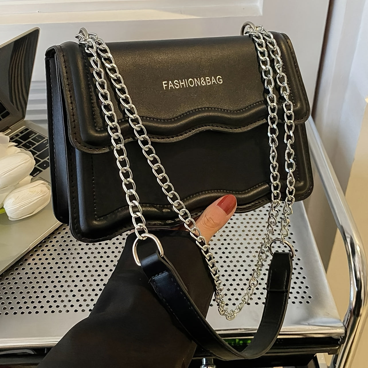 Letter Graphic Shoulder Bag, Scallop Detail Flap Purse, Trendy Chain Crossbody Bag For Women