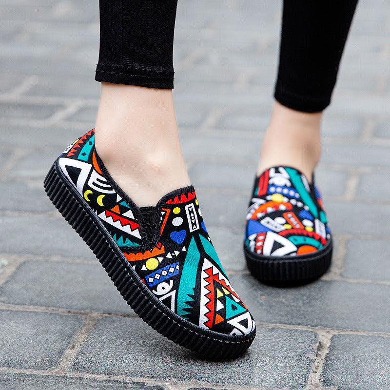 2021 new INS trend women's shoes geometric doodle single shoes cloth shoes graffiti female students a pedal casual shoes