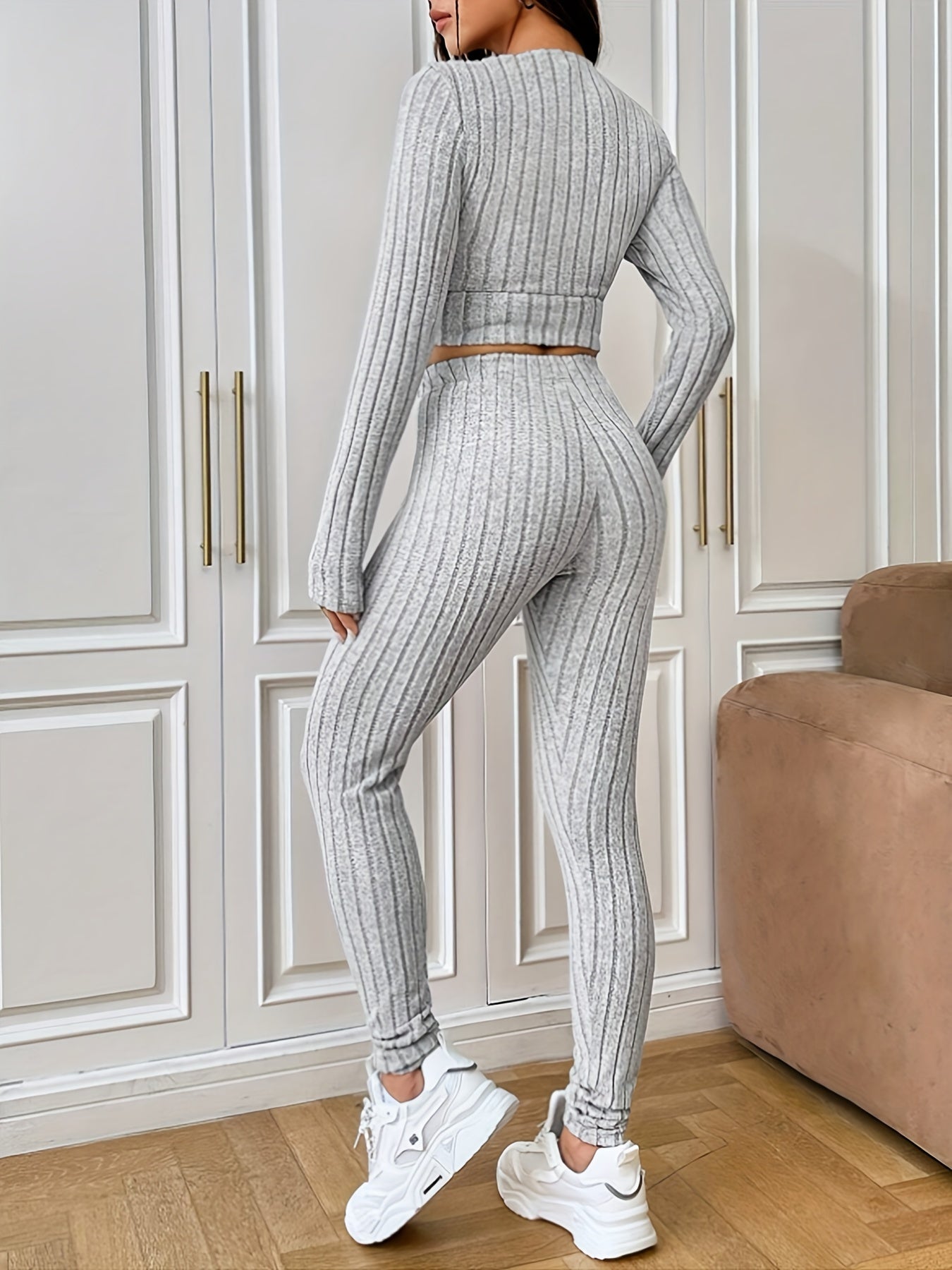 Casual Label Stitching Two-piece Set, V-neck Crop Top & High Waist Skinny Leggings Outfits, Women's Clothing