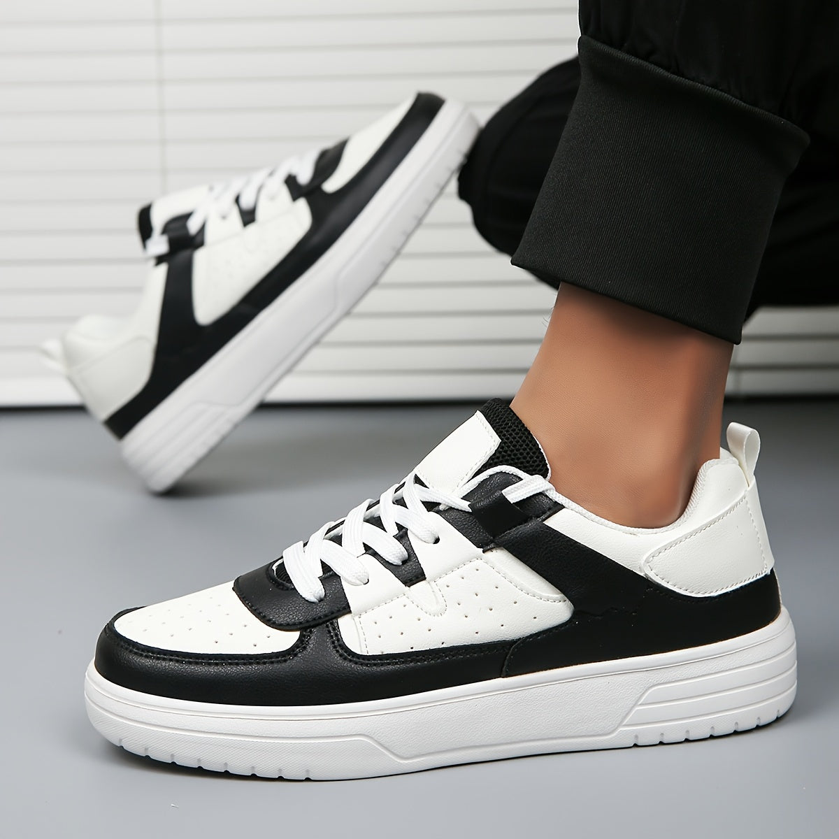 Men's Trendy Colour Block Skate Shoes, Comfy Non Slip Casual Lace Up Sneakers For Men's Outdoor Activities