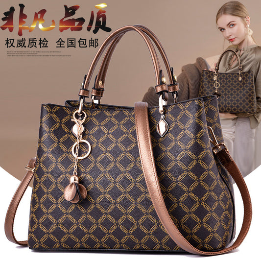 2019 new fashion ladies handbank shoulder bag large capacity z &amp; D-A9022 send crocodia texture handbag