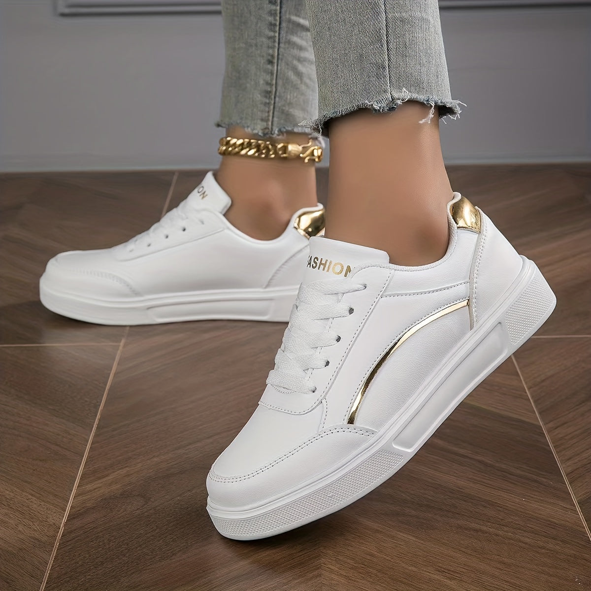 Women's White Skate Shoes, Casual Lace Up Outdoor Shoes, Lightweight Low Top Faux Leather Shoes