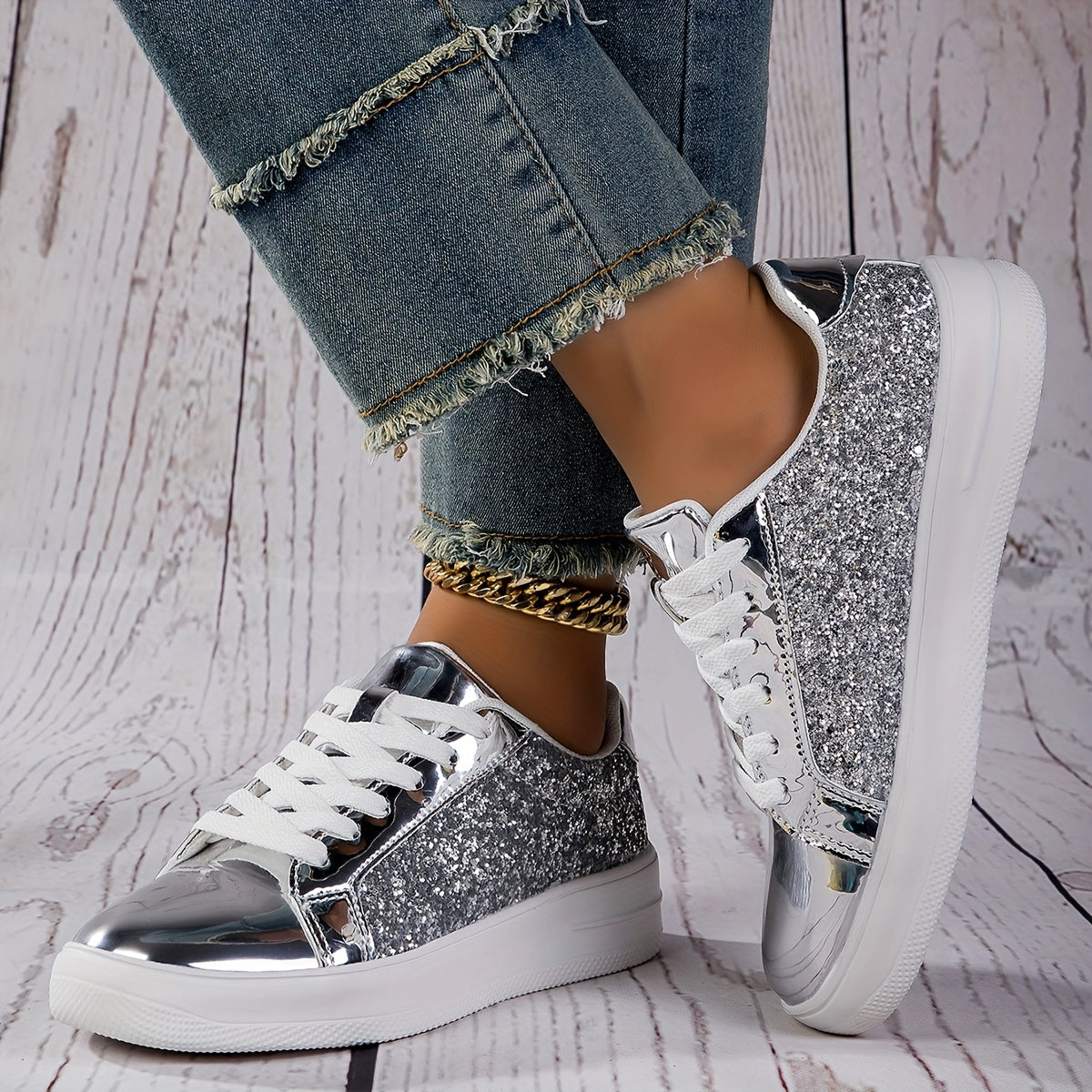 Women's Solid Color Trendy Sneakers, Lace Up Sequins Pattern Casual Skate Shoes, Glitter Low-top Shoes for Music Festival