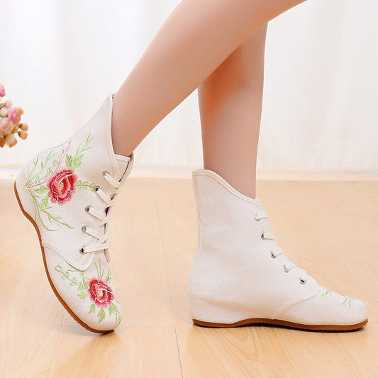 18 autumn and winter new embroidered cloth shoes national wind short boots women's old Beijing increased cloth shoes women's boots one generation