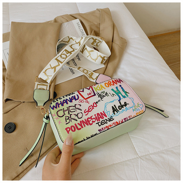 Cross-border special for graffiti series camera small bag cross-border tide color doodle shoulder canbacked multi-lock bag