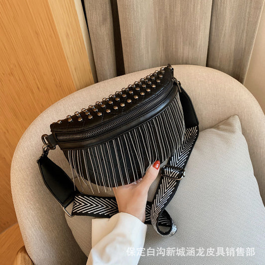 Korean version of the western style bag women's 2021 new trendy fashion broadband messenger waist bag texture rivet tassel ladies chest bag