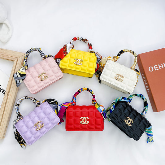 Children's bag 2021 spring new Korean version of the hand bag small bag girls Messenger bag princess chain shoulder bag tide