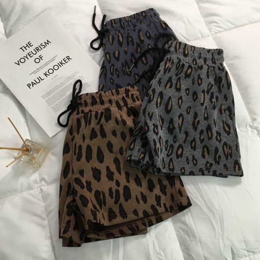 Leopard print shorts, casual pants, women's outdoor wear, Korean version, spring and summer, loose, all-match, high waist, thin, elastic waist, wide leg pants, hot pants