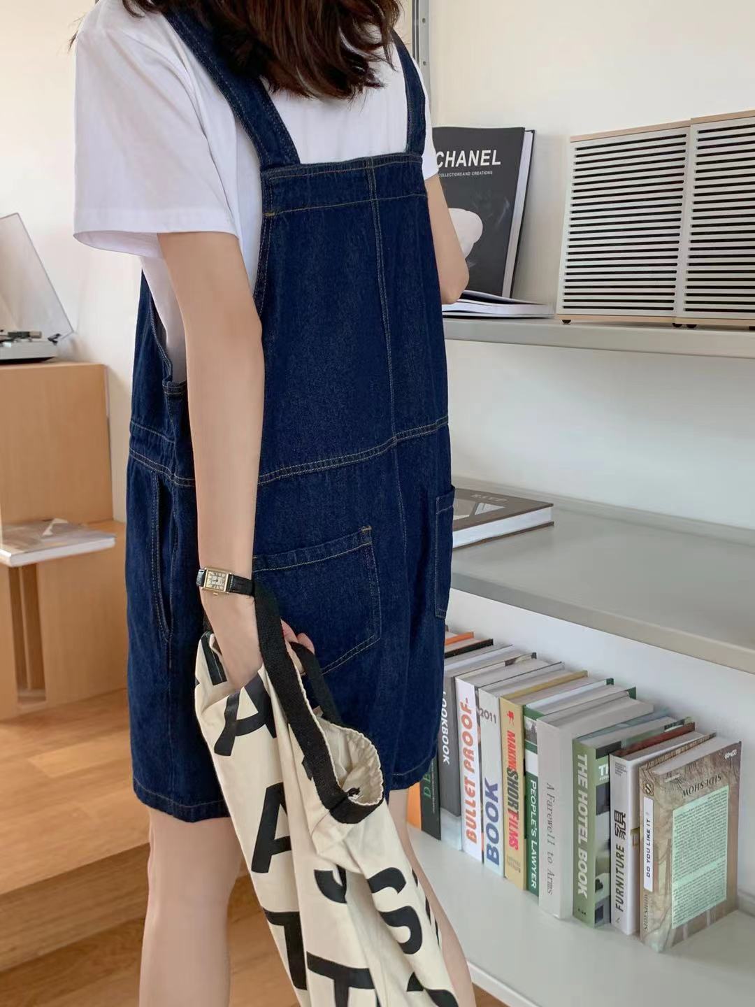 Summer new Korean version of simple dark blue loose wide leg women's denim straps short pants tide