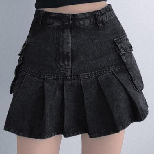 Y2K Black Denim Pleated Skirt